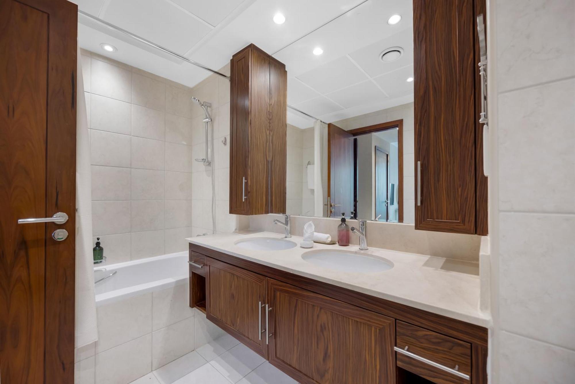 Durrani Homes - Grandiose 5Br Besides Dubai Mall With Burjkhalifa And Fountain View Екстериор снимка